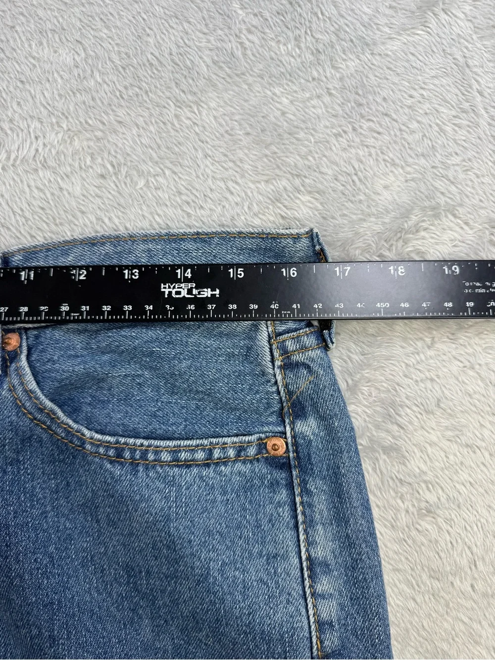 NWT Levi’s 505 Regular Fit Straight Leg Jeans Men’s 32x32 Medium Wash